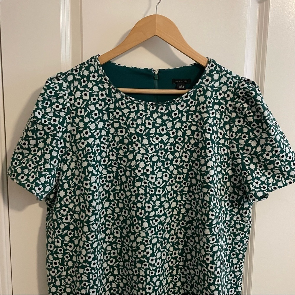 NWT Ann Taylor Floral Puff Sleeve Short Sleeve Shift Dress Green Size 16 - Picture 4 of 12